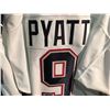 Image 2 : VANCOUVER CANUCKS #9 PYATT JERSEY AND CINCINNATI REDS #5 JOHNNY BENCH JERSEY