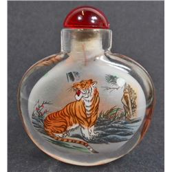 REVERSE PAINTED TIGER SCENE SNUFF BOTTLE