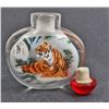 Image 2 : REVERSE PAINTED TIGER SCENE SNUFF BOTTLE