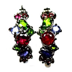 PAIR OF STERLING SILVER RED GARNET AND PERIDOT EARRINGS