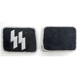 PAIR OF GERMAN WAFFEN SS OFFICERS COLLAR TABS