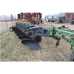 JOHN DEERE 3600 PLOW