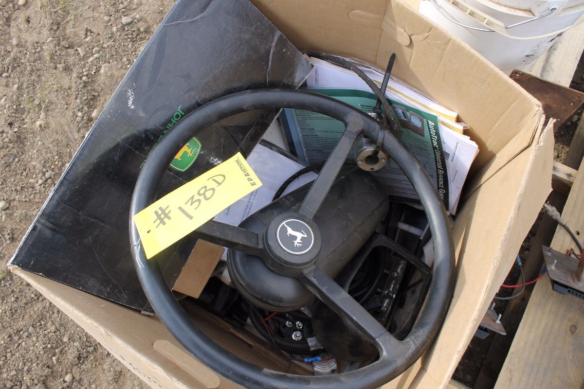 JOHN DEERE STEERING WHEEL FOR GPS UNIT
