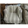 Image 1 : Striped Pattern Nail Trim Chair