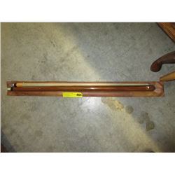 17 oz. Pool cue with case - used