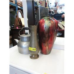 Teapot and 2 vases