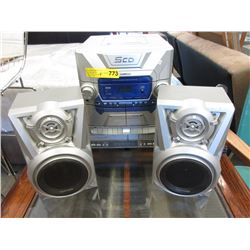 Venturer 5 CD changer home system & more