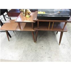 2 Vintage end tables