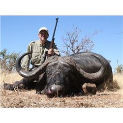 7 DAY CAPE BUFFALO FOR ONE HUNTER - NW SOUTH AFRICA