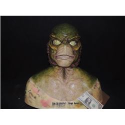 QUEST THE RANA CHIEF BACKGROUND FULL HEAD SILICONE MASK ON BUST