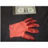 Image 1 : HELLBOY SCREEN USED LEFT HAND OF DOOM WITH FINGERS #3