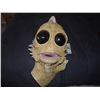 Image 1 : LAND OF THE LOST SCREEN USED ENIK HEAD