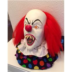 IT PENNYWISE CLOWN REPLICA LIFE SIZE HEAD DISPLAY