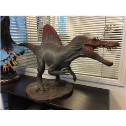 JURASSIC PARK 3 SPINOSAUR MAQUETTE PAINTED FOR DISPLAY