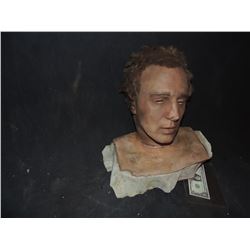 SEVERED ROTTEN BLOODY ZOMBIE HEAD B GRADE 26