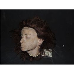 SEVERED ROTTEN BLOODY ZOMBIE HEAD B GRADE 30