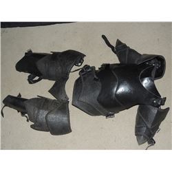 SNOW WHITE AND THE HUNTSMAN NEAR COMPLETE ARMOR