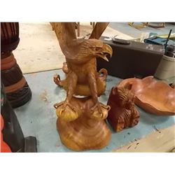 **S.T.O.A.*** UNIQUE  HAND CRAFTED - VERY DETAILED CARVED EAGLE - ALL WOOD - 32" TALL - ESTIMATED RE