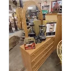 DRESSER WITH MIRROR - 6 DRAWER