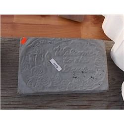 CONCRETE - PLAQUE - WELCOME TO THE GARDEN