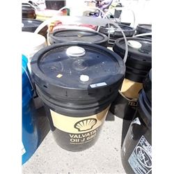 FULL 5 GAL PAIL - SHELL - VALVALA OIL J 680