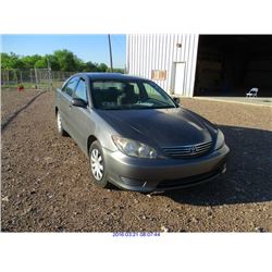 2005 - TOYOTA CAMRY