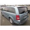 Image 3 : 2010 - CHRYSLER TOWN AND COUNTRY