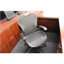 HERMAN MILLER AERON MESH BACK MULTILEVER TASK CHAIR