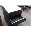 Image 2 : BRAND NEW BLACK 3 DRAWER MOBILE LOCKING PEDESTAL