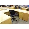 Image 2 : MAPLE BOW FRONT 6' X 9' U-SHAPE EXECUTIVE DESK