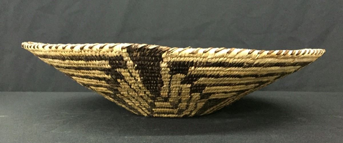 Vintage Squash Blossom Design Basket (Tohono O’odham)