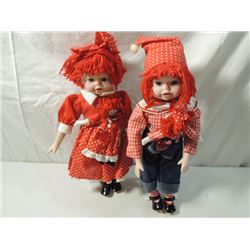 LOT 2 RAGGEDY ANN ANDY VALENTINE DOLLS ON STANDS