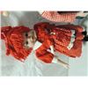 Image 2 : LOT 2 RAGGEDY ANN ANDY VALENTINE DOLLS ON STANDS