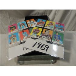 12 CARD LOT FOOTBALL SPORTS TOPPS 1969