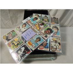 LOT 17 1976 TOPPS FOOTBALL SPORTS CARDS