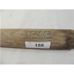 VINTAGE BASEBALL BAT DUKE SNIDER H & B