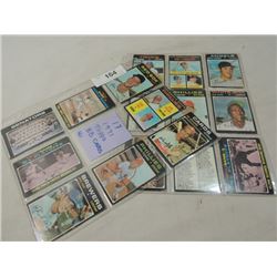 LOT 17 1971 TOPPS BASEBALL SPORTS CARDS