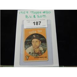 1959 TOPPS #30 NELLIE FOX BASEBALL CARD