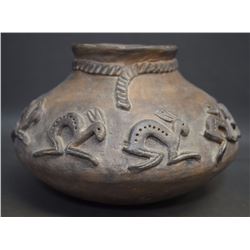 NAVAJO POTTERY JAR (SAXSON)