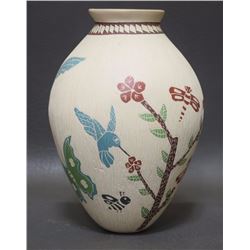 MATA ORTIZ POTTERY VASE (BEJARMO)