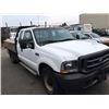 Image 2 : 2003 FORD F-350 XL SUPER DUTY, 2 DOOR FLATDECK, WHITE, VIN # 1FDSX34L63EC99247