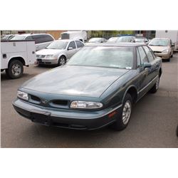 1998 OLDSMOBILE EIGHTY EIGHT LS , 4 DOOR SEDAN, GREEN, VIN # 1G3HN52K3W4808716