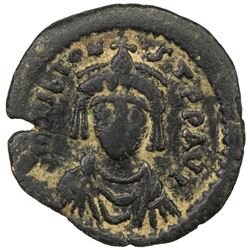 BYZANTINE EMPIRE: Tiberius II Constantine, 578-582, AE 10 nummi (4.18g), Constantinople, ND. F-VF