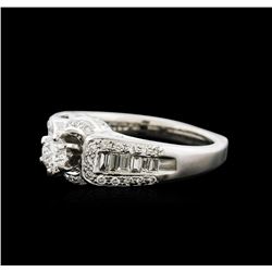 18KT White Gold 0.90ctw Diamond Ring