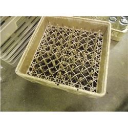 DISHWASHER TRAY - DIVIDED - SINGLE BASE UNIT  - SPIKED