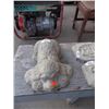 Image 1 : CONCRETE - PUPPY