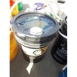 FULL 5 GAL PAIL - SHELL - OMALA 460