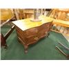 Image 1 : VINTAGE SPERPENTINE CHEST OF DRAWERS