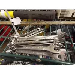 BUNDLE OF WRENCHES