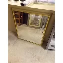 FRAMMED MIRROR